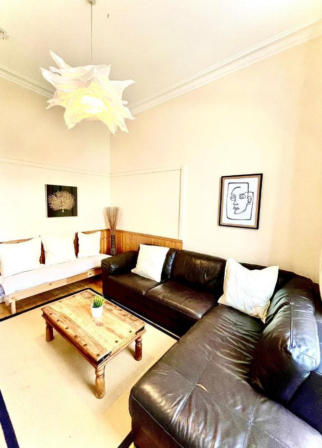 Central Edinburgh - Large Groups Apartment Bagian luar foto