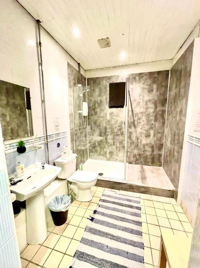 Central Edinburgh - Large Groups Apartment Bagian luar foto